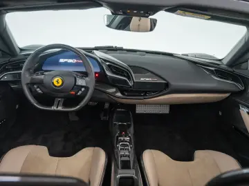 FERRARI SF90 Spider ASSETTO FIORANO