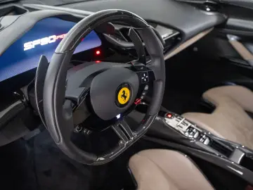 FERRARI SF90 Spider ASSETTO FIORANO