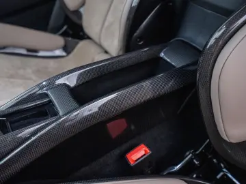 FERRARI SF90 Spider ASSETTO FIORANO