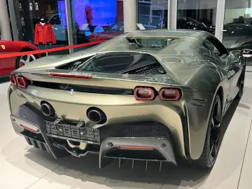 FERRARI Spider in Verde Masoni