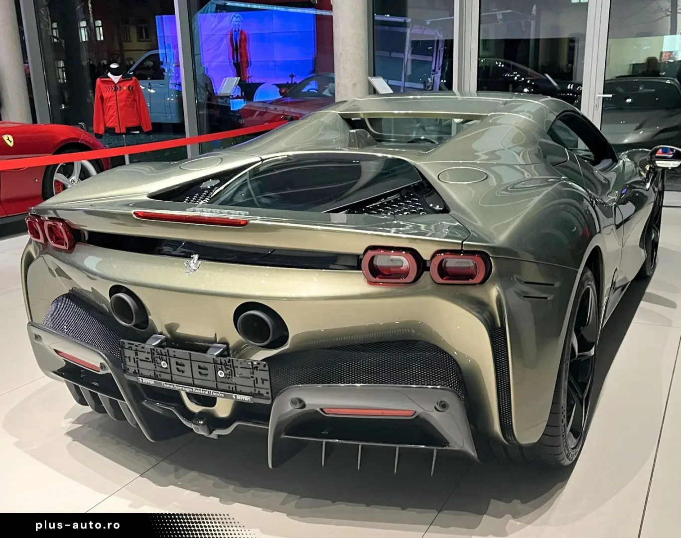 FERRARI Spider in Verde Masoni