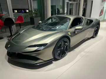 FERRARI Spider in Verde Masoni