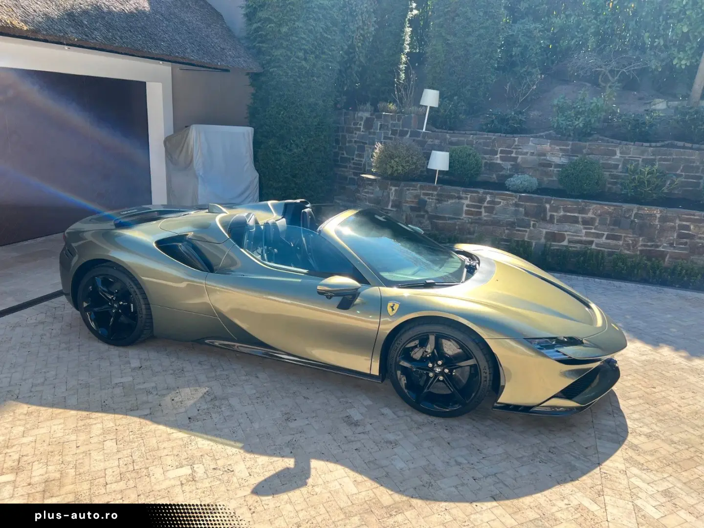 FERRARI Spider in Verde Masoni