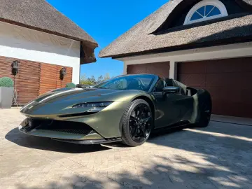 FERRARI Spider in Verde Masoni