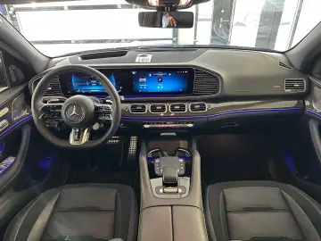 MERCEDES-BENZ GLE 53 AMG 4Matic  Burm Pano 360  Distr