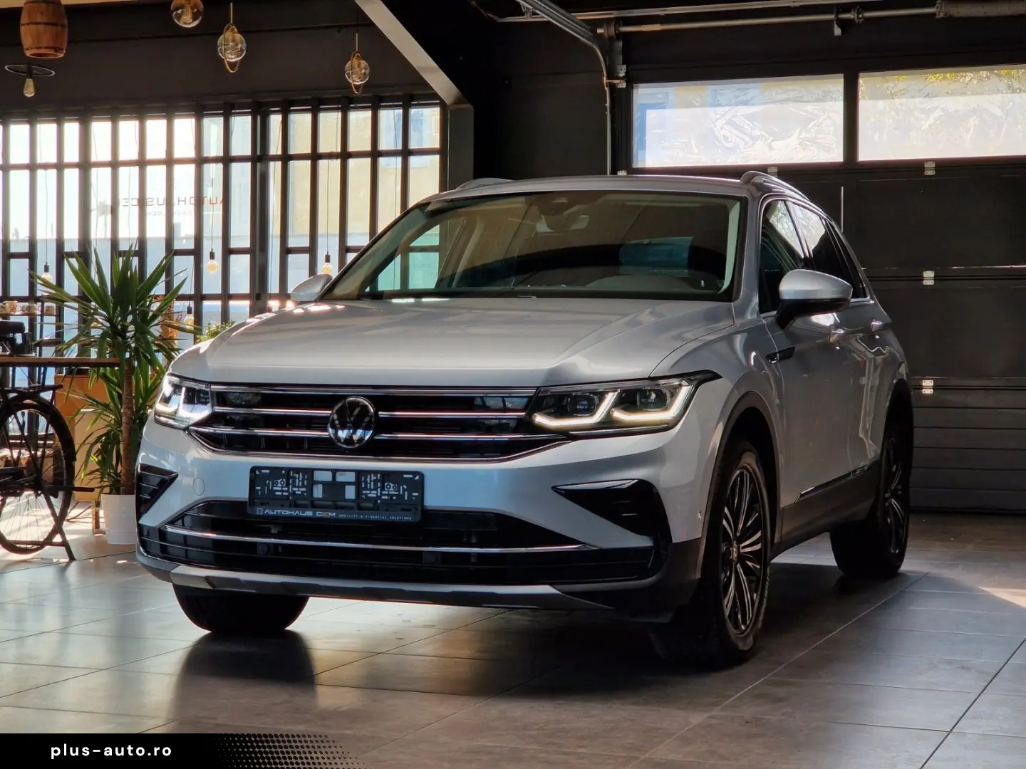 VW Tiguan 2.0TDI Elegance 4Motion LED MATRIX ACC