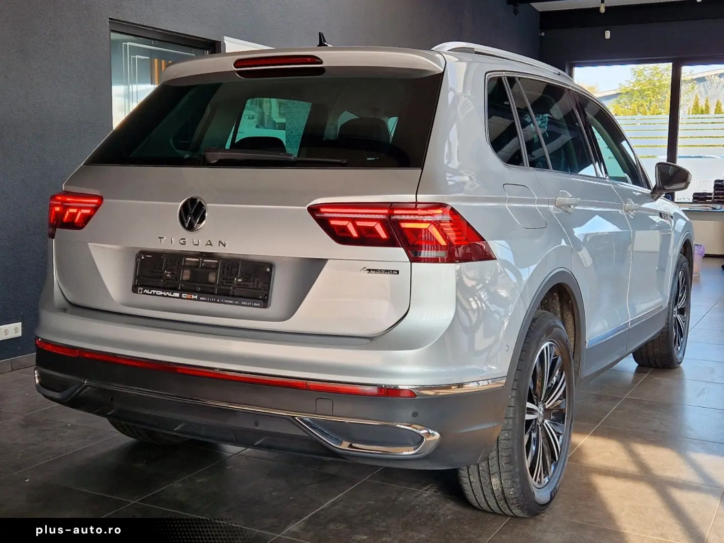 VW Tiguan 2.0TDI Elegance 4Motion LED MATRIX ACC