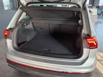 VW Tiguan 2.0TDI Elegance 4Motion LED MATRIX ACC