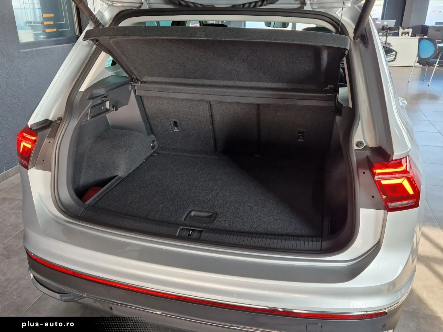 VW Tiguan 2.0TDI Elegance 4Motion LED MATRIX ACC