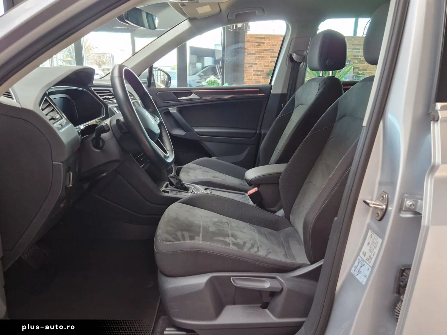 VW Tiguan 2.0TDI Elegance 4Motion LED MATRIX ACC