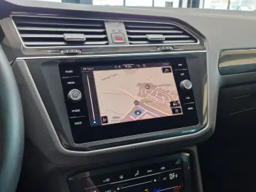 VW Tiguan 2.0TDI Elegance 4Motion LED MATRIX ACC