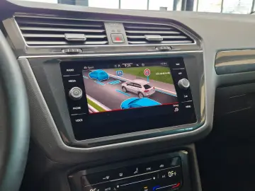 VW Tiguan 2.0TDI Elegance 4Motion LED MATRIX ACC