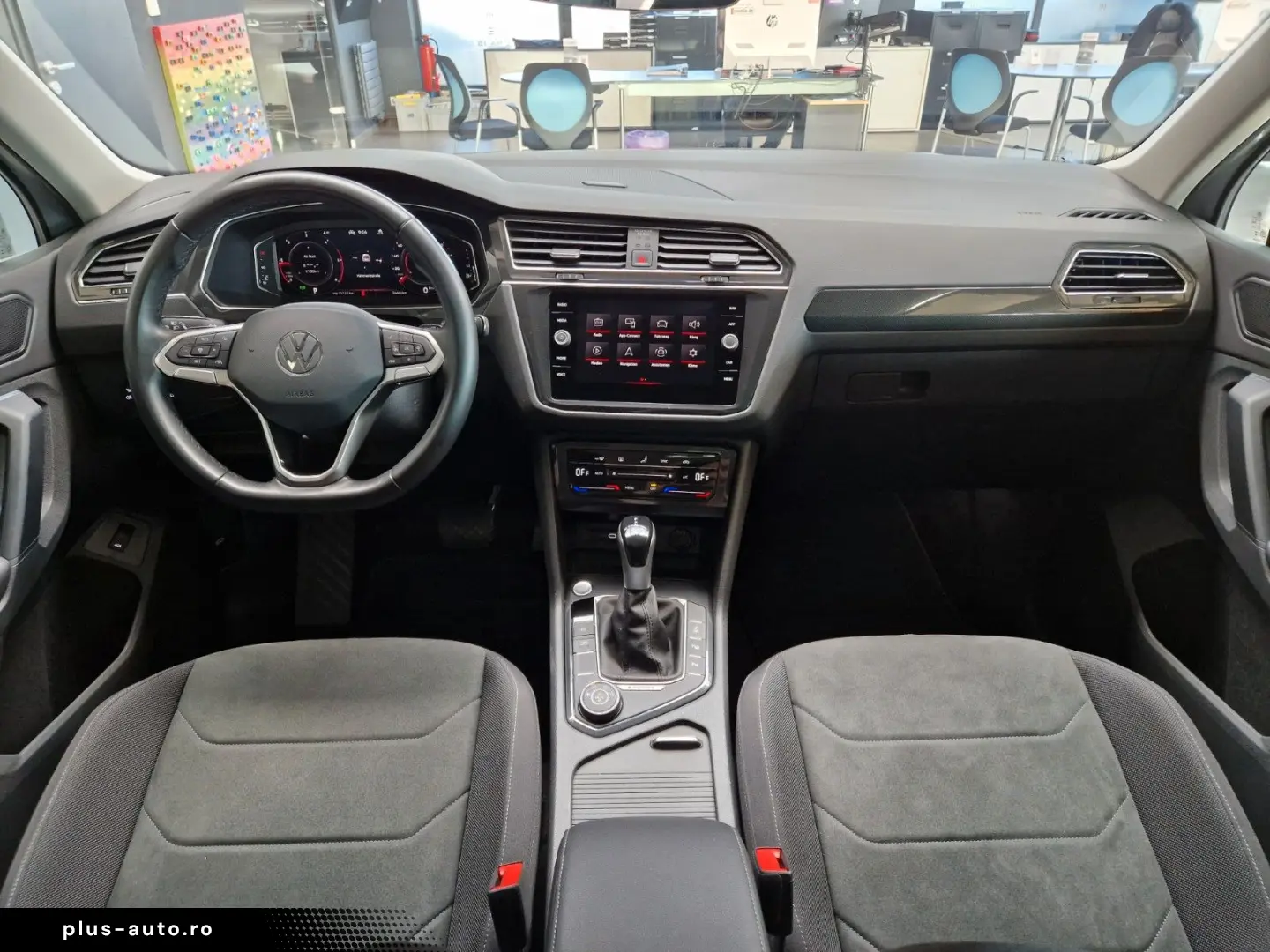 VW Tiguan 2.0TDI Elegance 4Motion LED MATRIX ACC