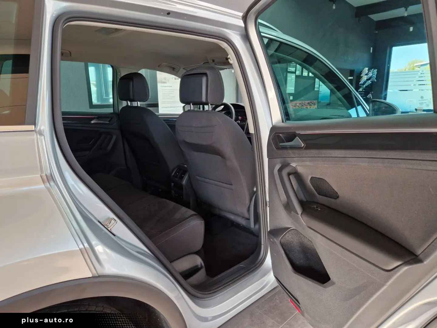 VW Tiguan 2.0TDI Elegance 4Motion LED MATRIX ACC