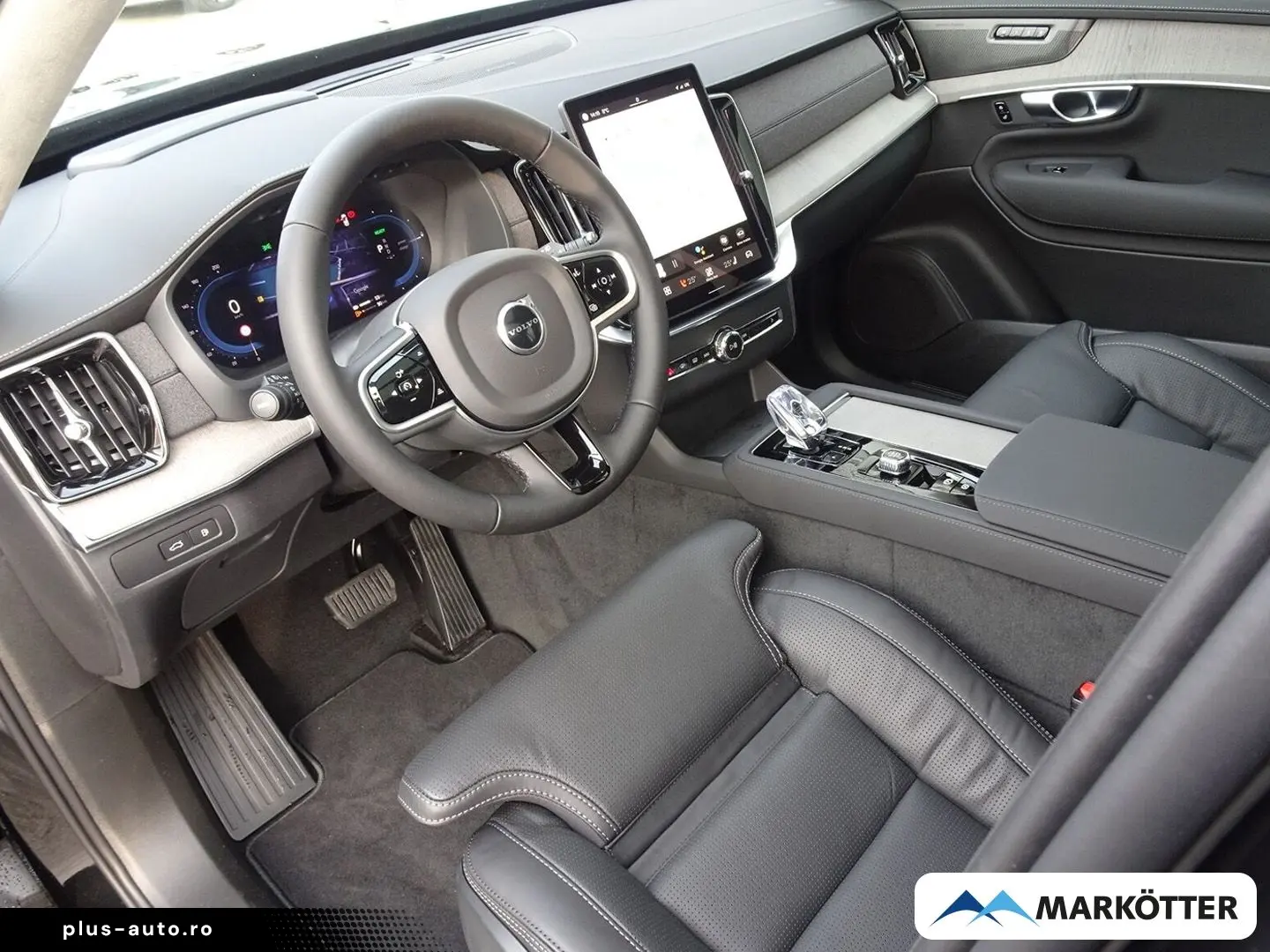 VOLVO XC90 T8 AWD Ultra Bright  Bowers & Wilkins Massa