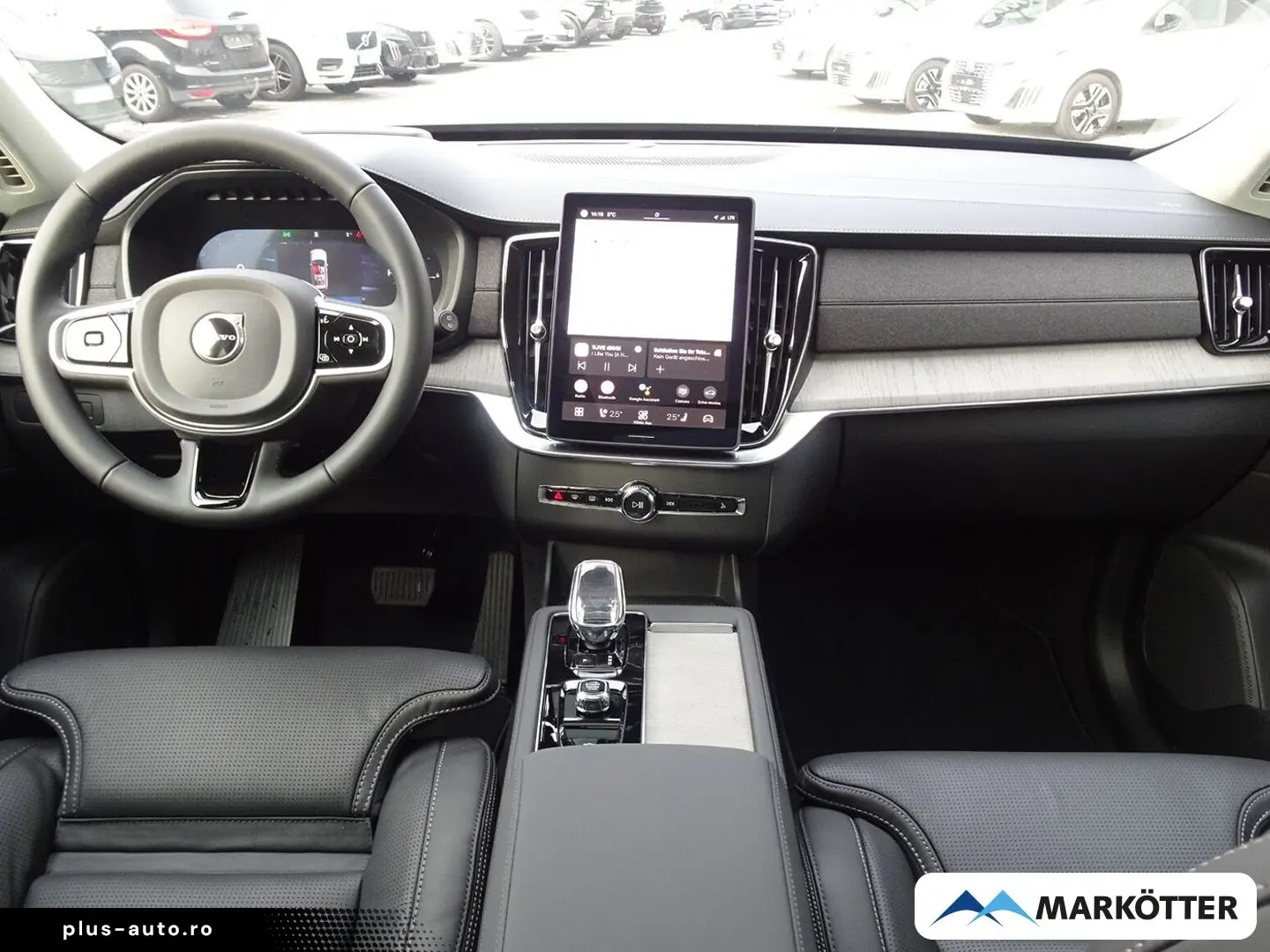 VOLVO XC90 T8 AWD Ultra Bright  Bowers & Wilkins Massa