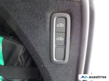 VOLVO XC90 T8 AWD Ultra Bright  Bowers & Wilkins Massa