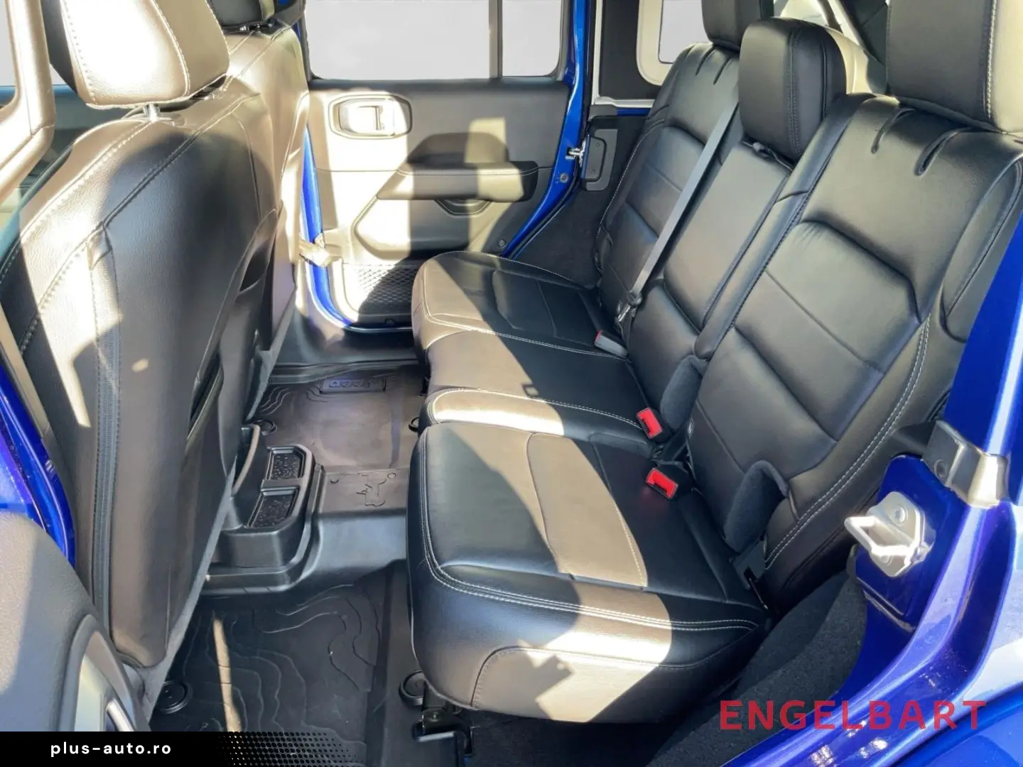 JEEP Wrangler Unlimited Sahara 2.2 CRDi Overland-Pake