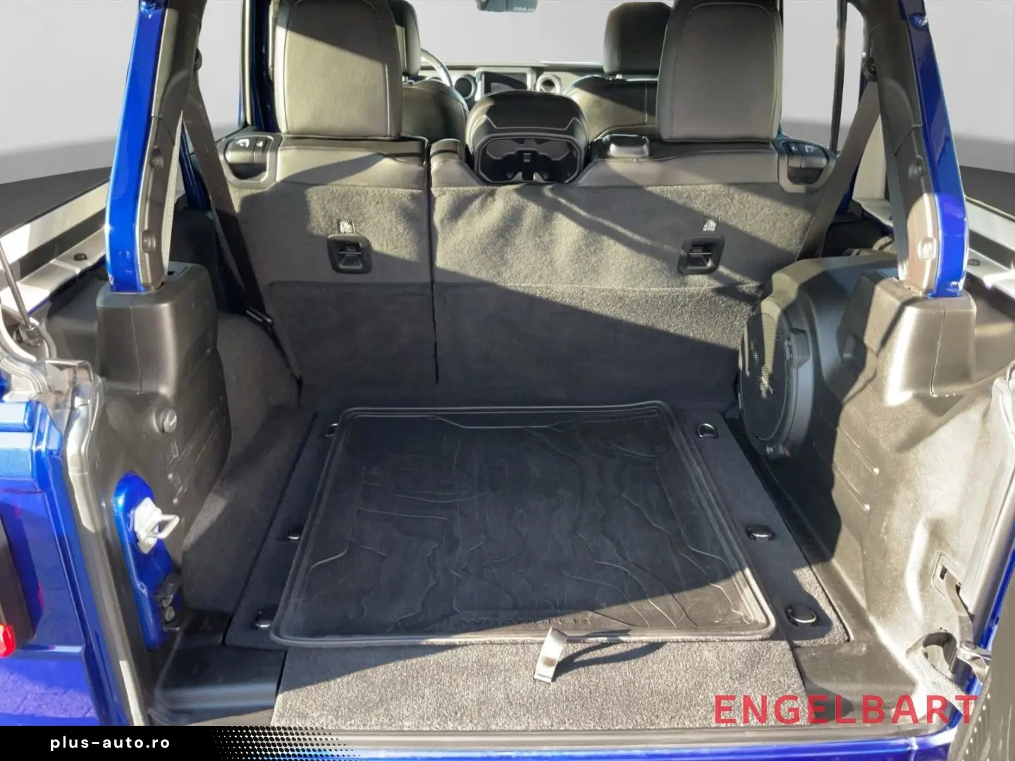 JEEP Wrangler Unlimited Sahara 2.2 CRDi Overland-Pake
