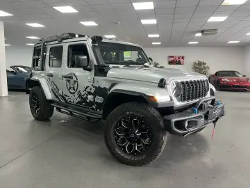 JEEP Wrangler Unlimited  4x4 2 0l 4xe  Offroad-Umbau