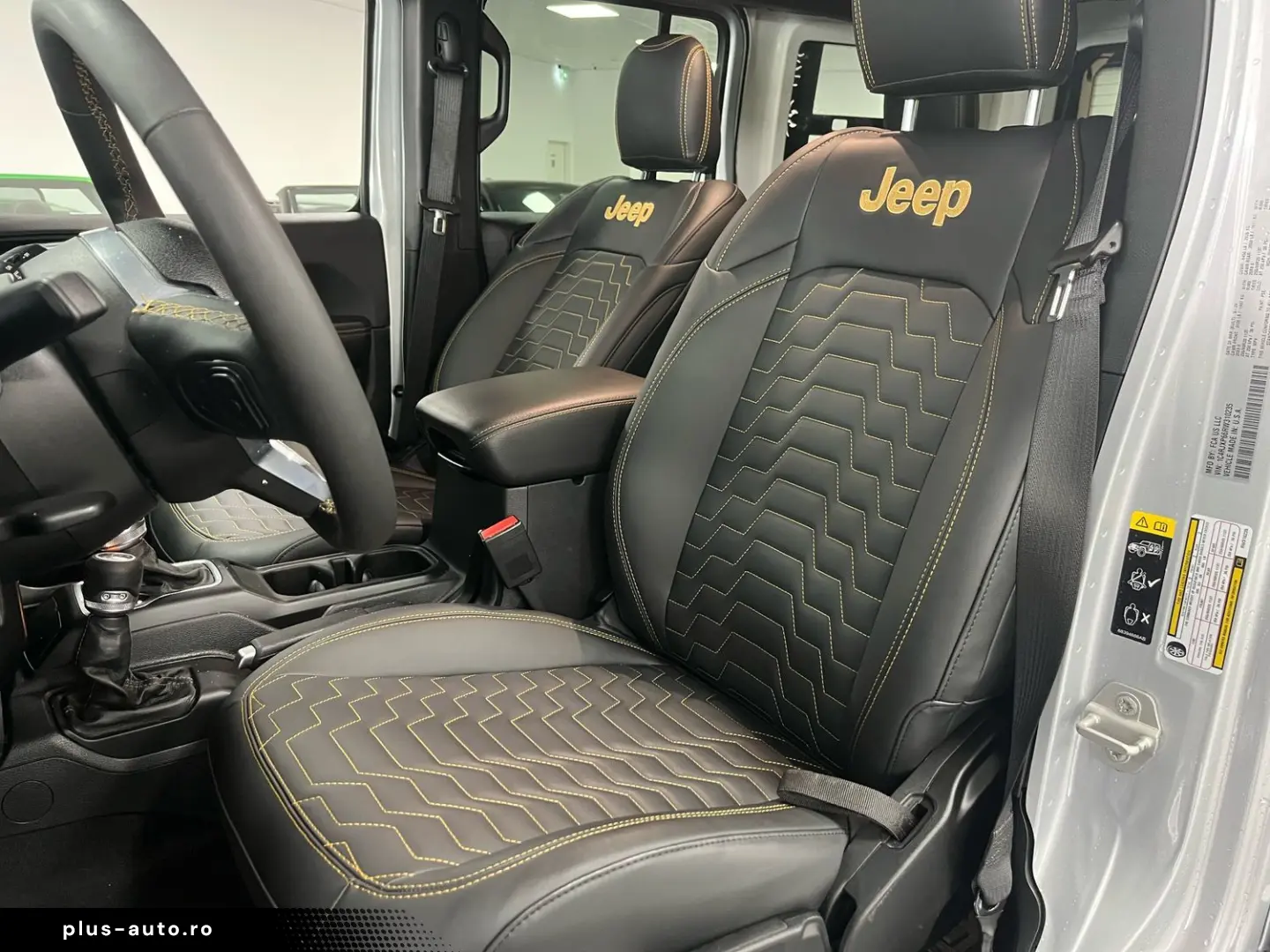 JEEP Wrangler Unlimited  4x4 2 0l 4xe  Offroad-Umbau