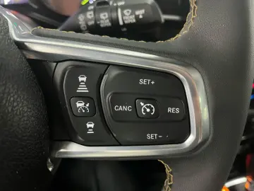 JEEP Wrangler Unlimited  4x4 2 0l 4xe  Offroad-Umbau