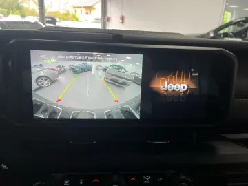 JEEP Wrangler Unlimited  4x4 2 0l 4xe  Offroad-Umbau