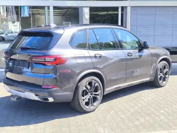 BMW X5 xDri x Line SHADOW PROF LED SHZ KAM ACC AHK M