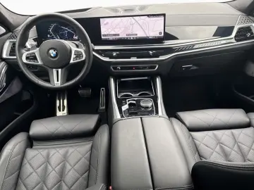BMW X6 M60i xDrive MPRO B&W  Panoramic