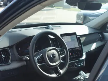 VOLVO XC90 Ultra Dark T8 AWD Plug-in hybrid B&W HUD