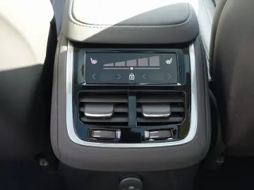 VOLVO XC90 Ultra Dark T8 AWD Plug-in hybrid B&W HUD