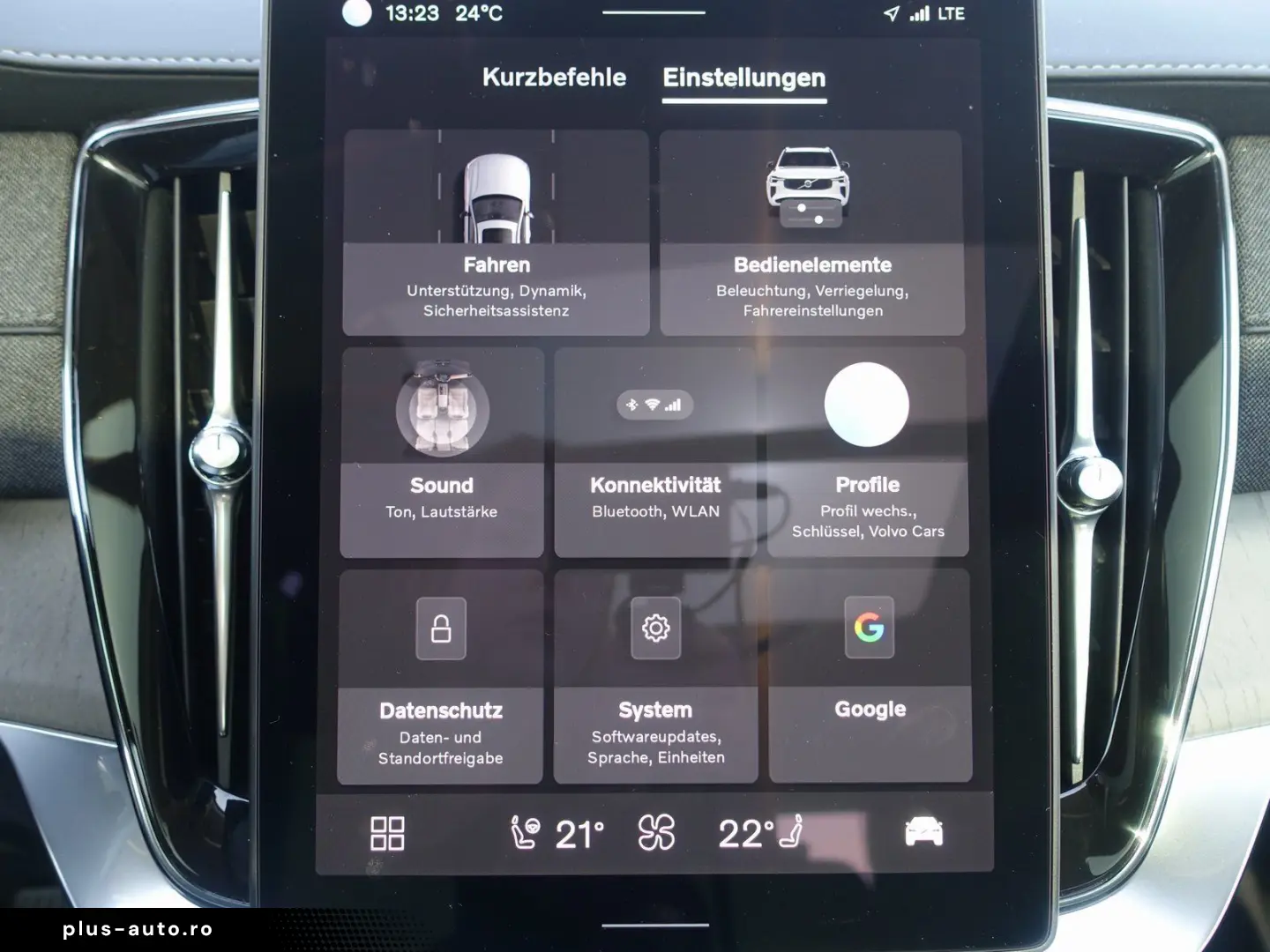 VOLVO XC90 Ultra Dark T8 AWD Plug-in hybrid B&W HUD