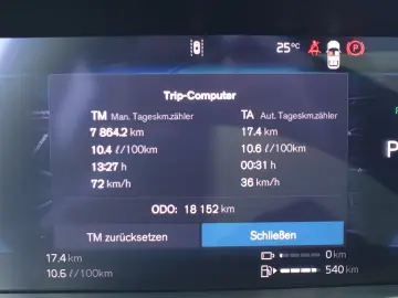 VOLVO XC90 Ultra Dark T8 AWD Plug-in hybrid B&W HUD