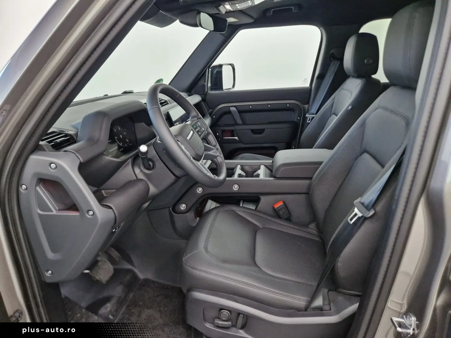 LAND ROVER Defender 110 D250 X-Dynamic SE