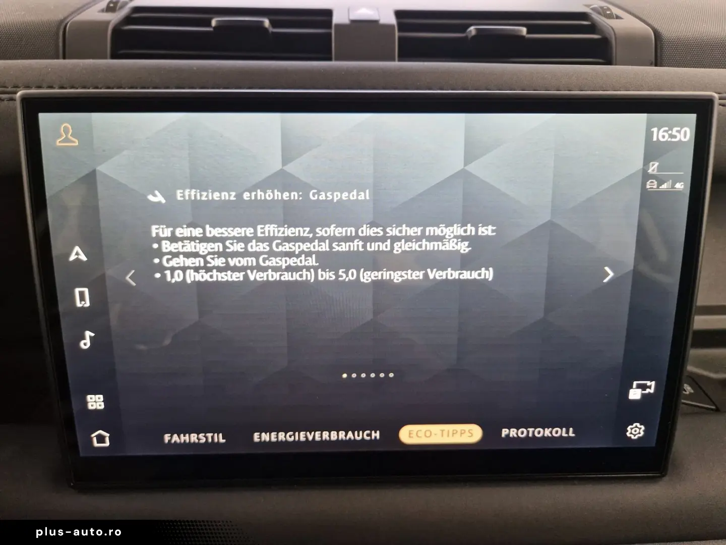 LAND ROVER Defender 110 D250 X-Dynamic SE