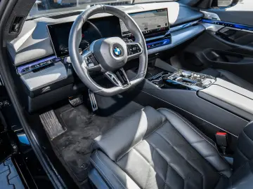BMW 520d M Sport HUD ACC 360 KAM RFK NAVI LED DAB