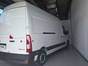 RENAULT MASTER 2.3 dCi 180 3 5t L3H1 Front Basis