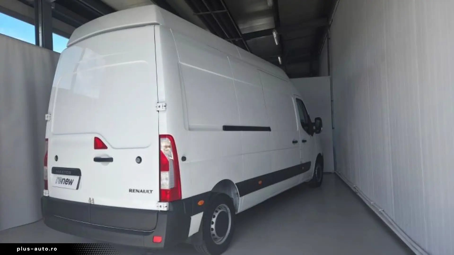 RENAULT MASTER 2.3 dCi 180 3 5t L3H1 Front Basis