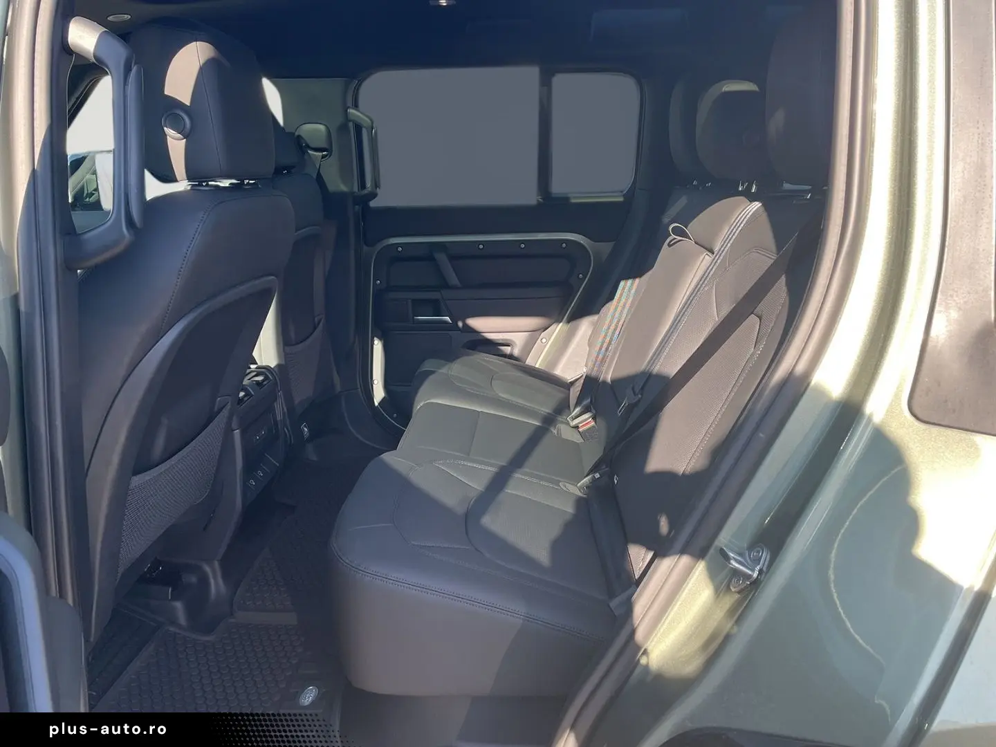 LAND ROVER Defender 110 X-Dynamic SE 3.0 D300 Mild-Hybrid E