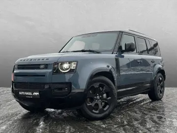 LAND ROVER Defender 110 D300 X-Dyn.SE AHK Pano Black Winter