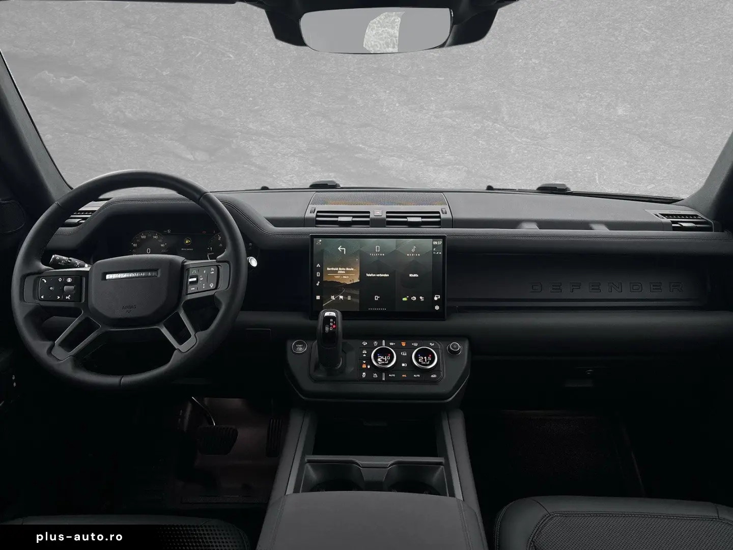 LAND ROVER Defender 110 D300 X-Dyn.SE AHK Pano Black Winter