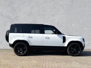 LAND ROVER Defender 110 D300 X-Dynamic HSE  Standh HuD AHK