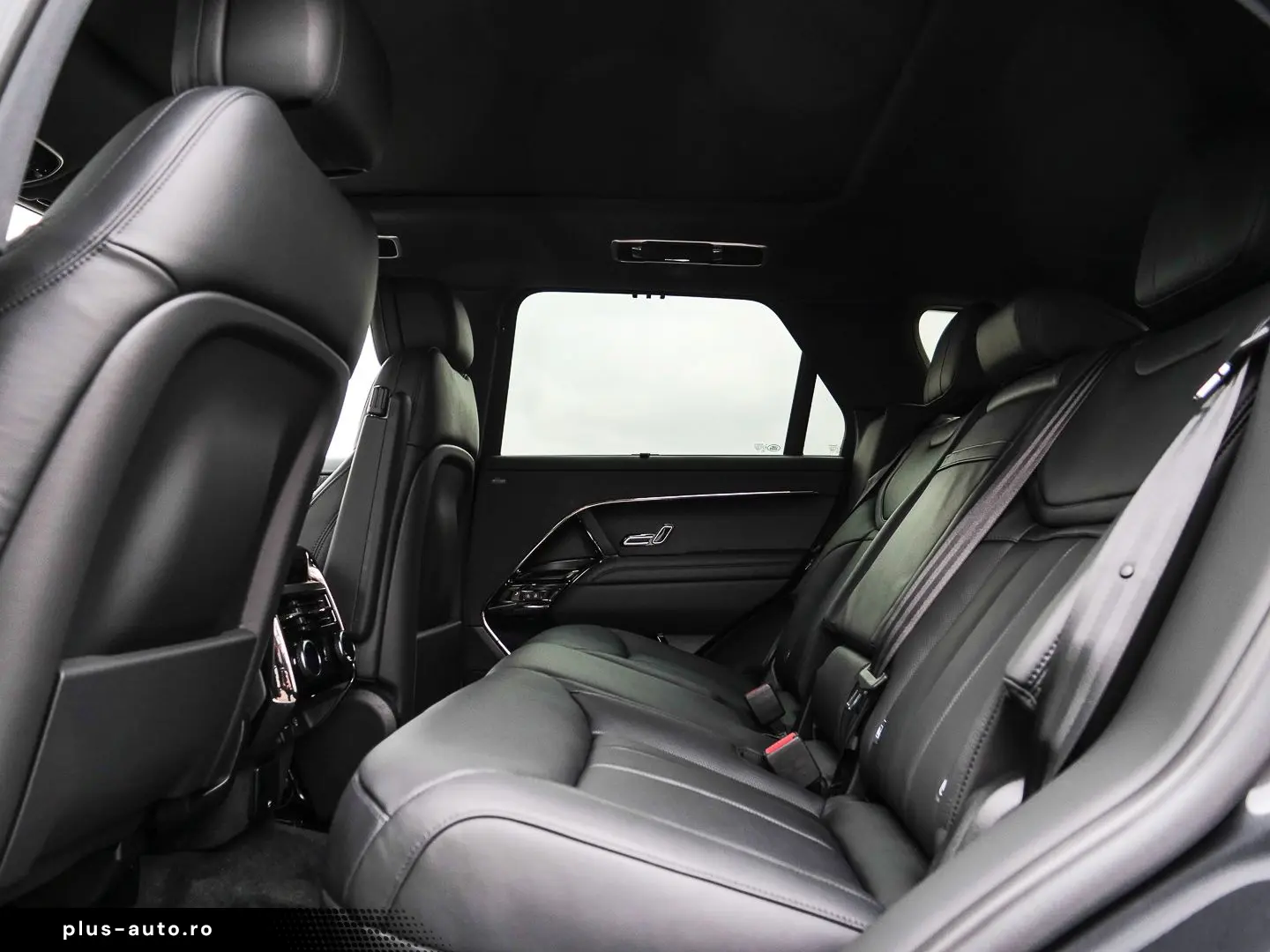 LAND ROVER Range Rover Sport D300 3.0 Dynamic HSE