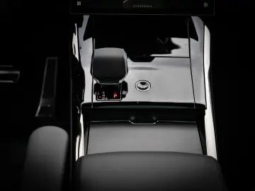 LAND ROVER Range Rover Sport D300 3.0 Dynamic HSE