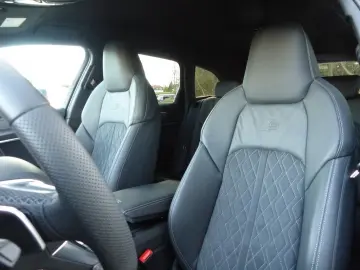 AUDI A6 Avant V6 3.0 TDI quattro Tiptronic  LED B&O