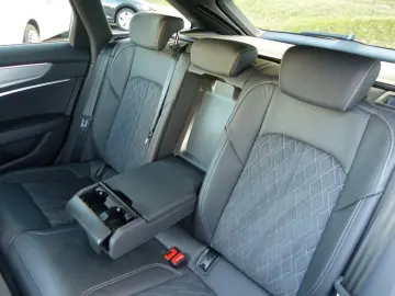 AUDI A6 Avant V6 3.0 TDI quattro Tiptronic  LED B&O