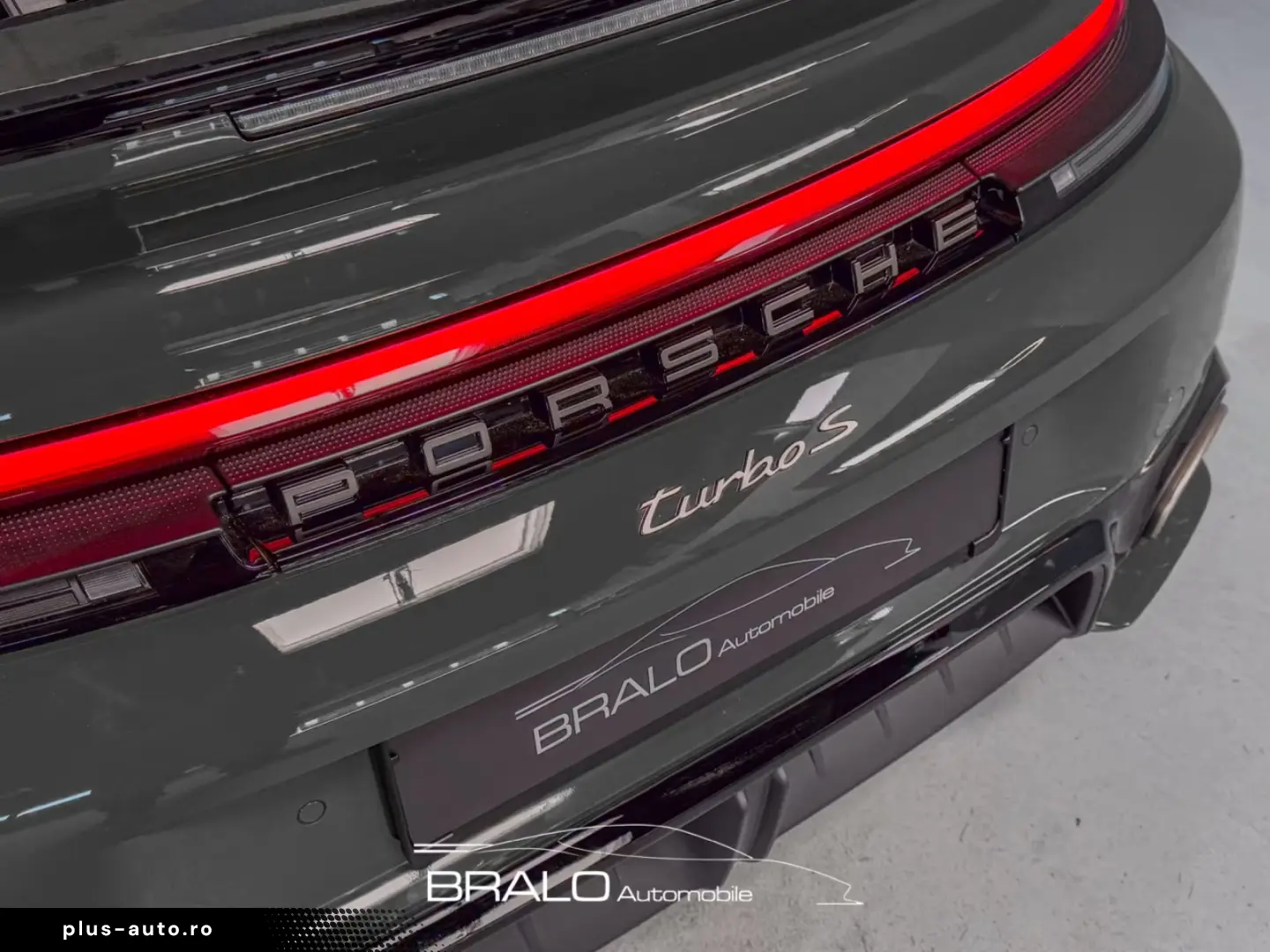 Porsche 992 Turbo S Cabrio PTS CARBON AERO MASS. MY26