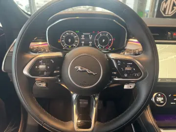 JAGUAR F-Pace D200 AWD R-Dynamic SE  Meridian ACC Memor