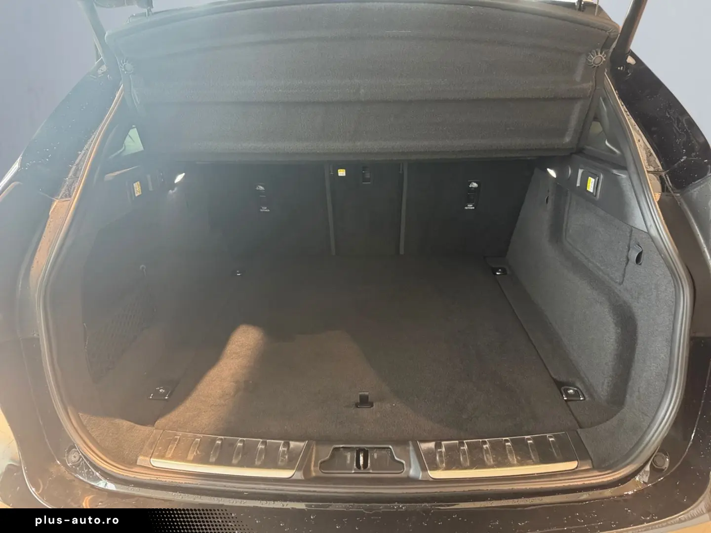 JAGUAR F-Pace D200 AWD R-Dynamic SE  Meridian ACC Memor