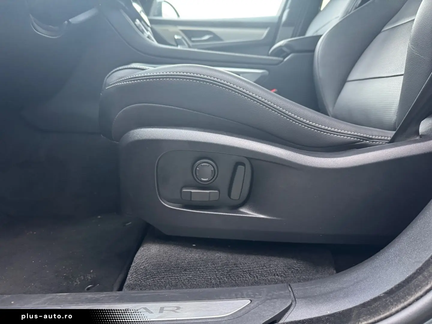 JAGUAR F-Pace D200 AWD R-Dynamic SE  Meridian ACC Memor